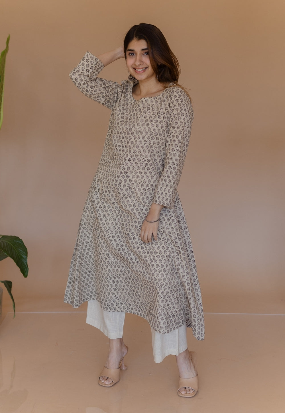 Shriya Off White Bagru Cotton A Line Kurta