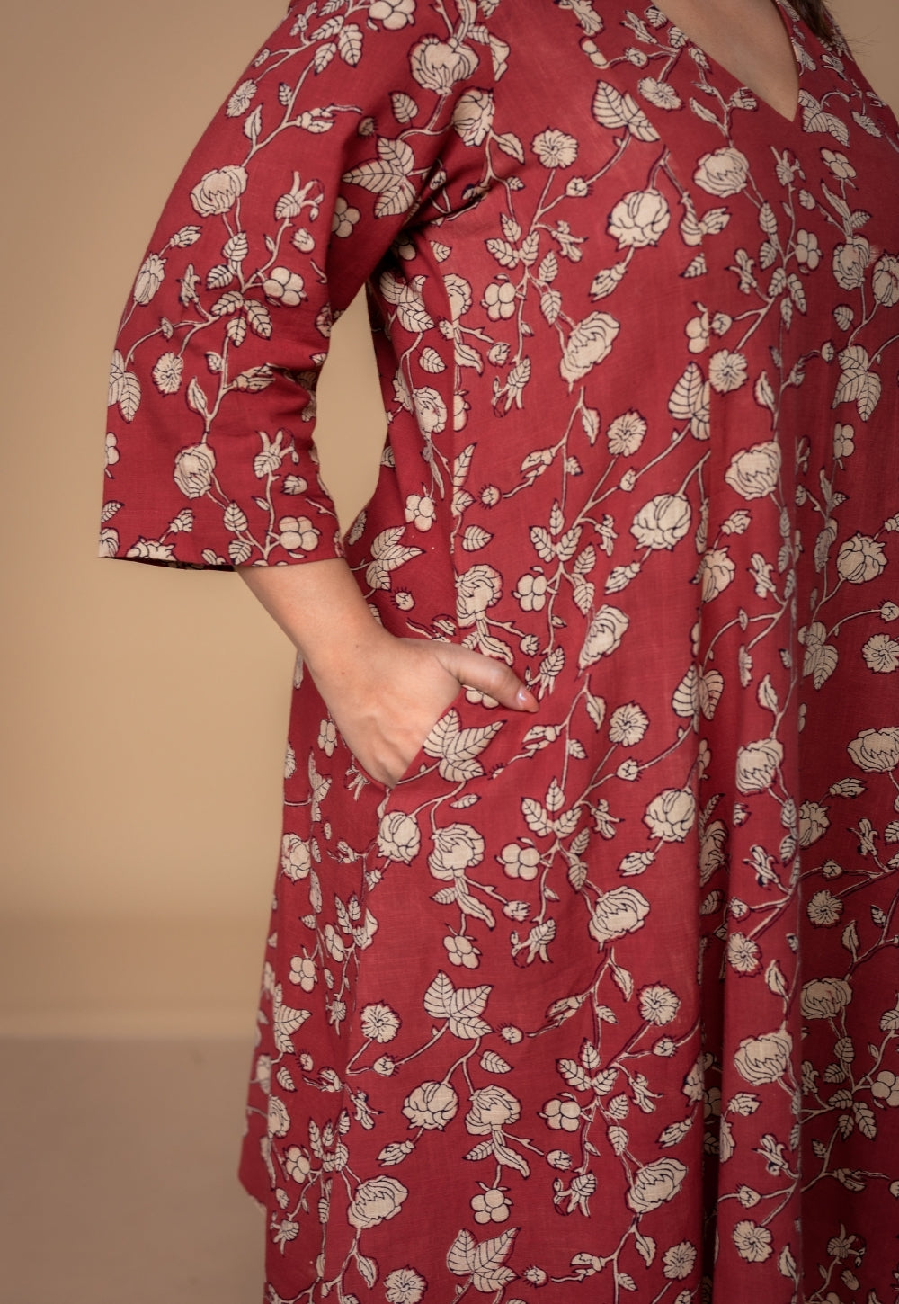 Smriti Red Dabu Slub Cotton Kali Kurta