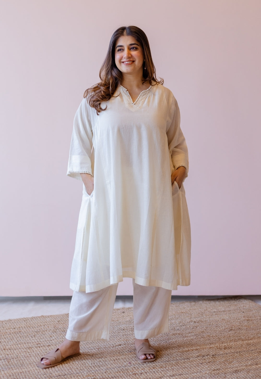 Soha Off White Solid Handloom Cotton Anti-Fit Kurta