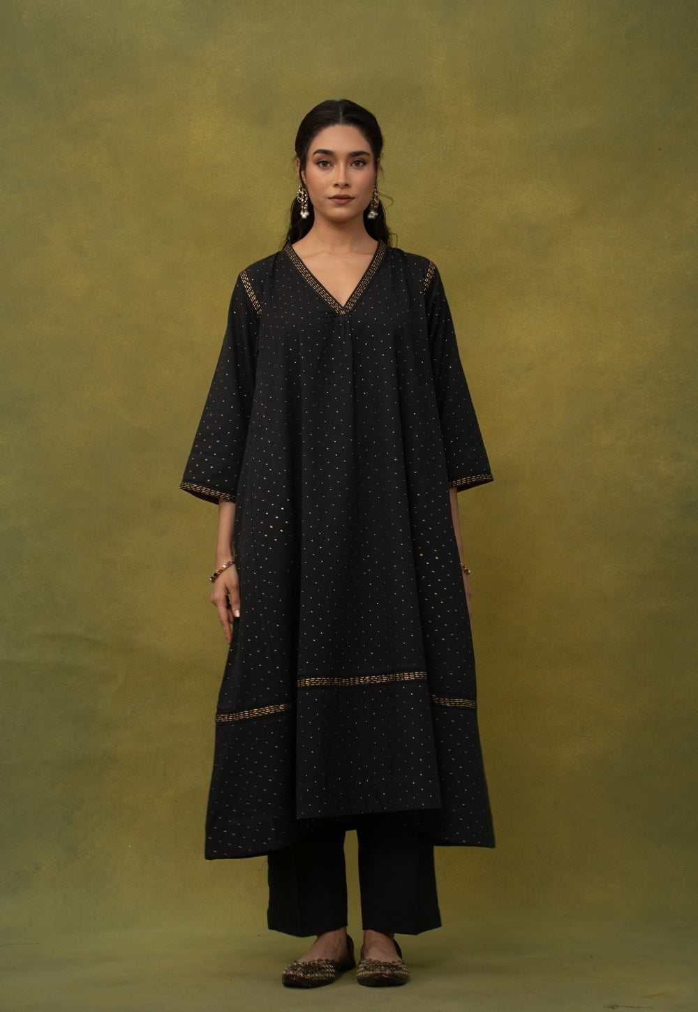 Qainat Black Rogan Handlock Printed Cotton Jhabbha Kali Kurta Suit Set (Set of 3)