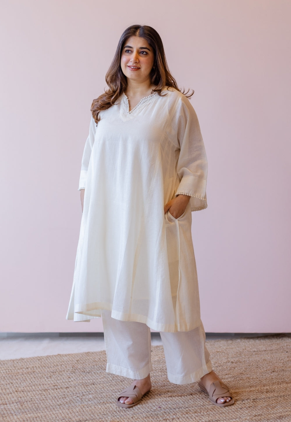 Soha Off White Solid Handloom Cotton Anti-Fit Kurta