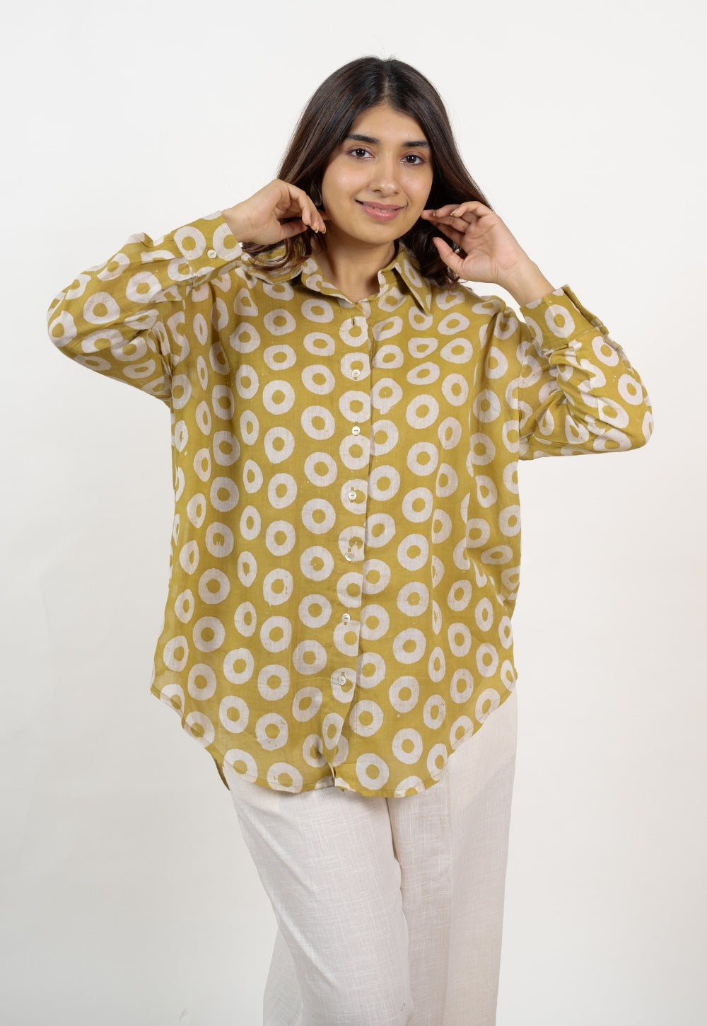 Ruhi Green Batik MulMul Anit-Fit Shirt