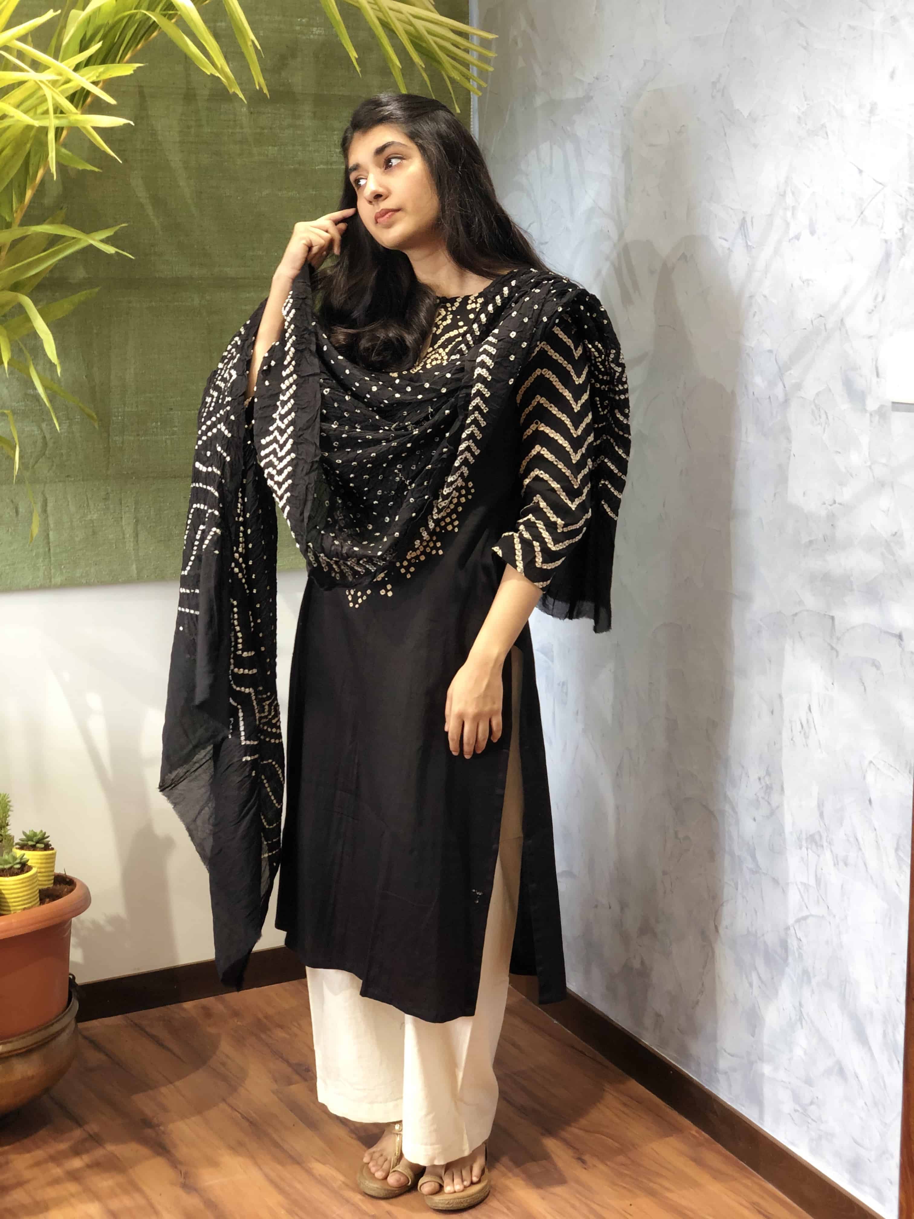 Kashvi Black Bandhej Dupatta