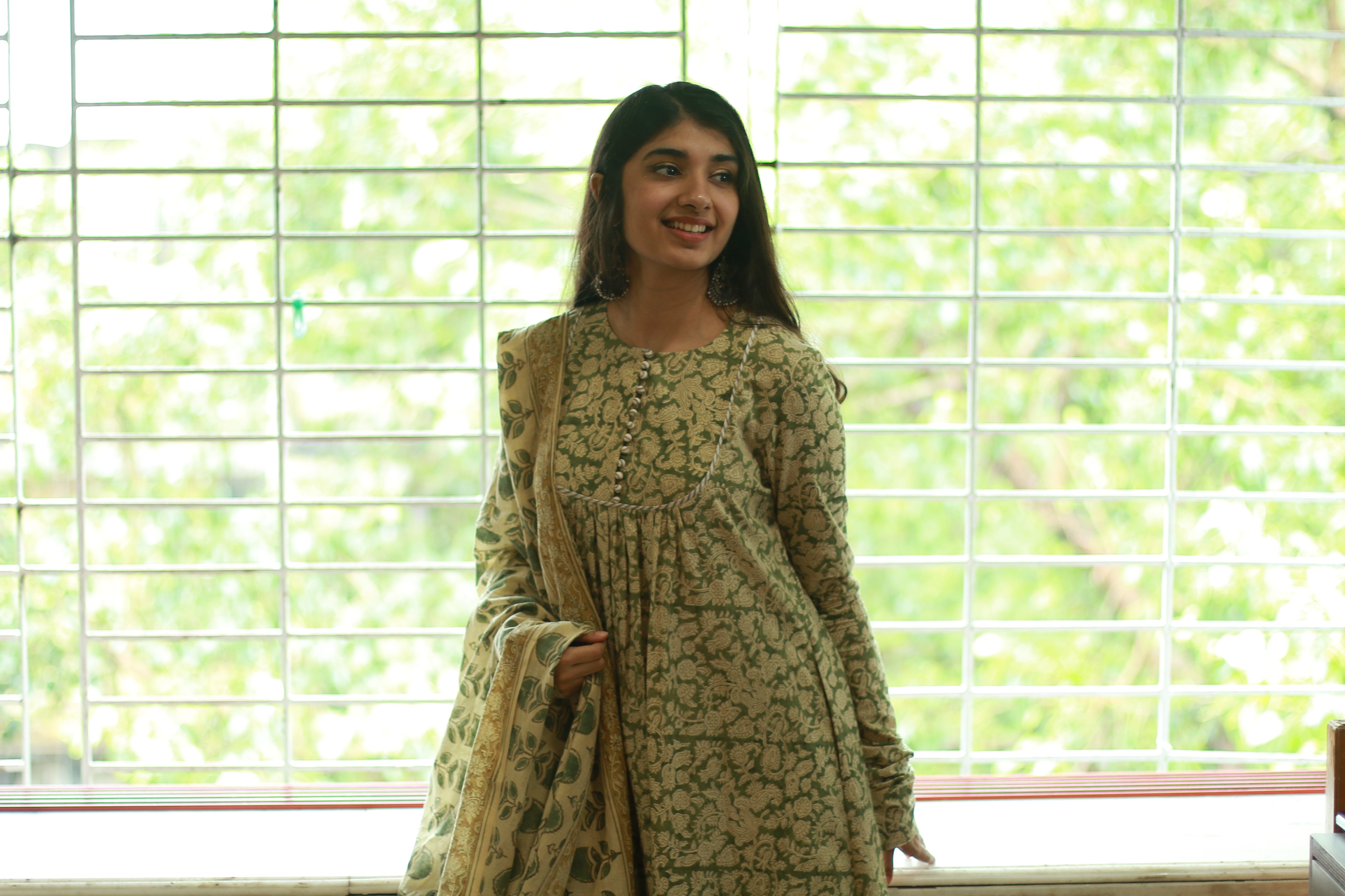 Ahaana Olive Kalamkari Natural Dyed Chudi Sleeves Kurta