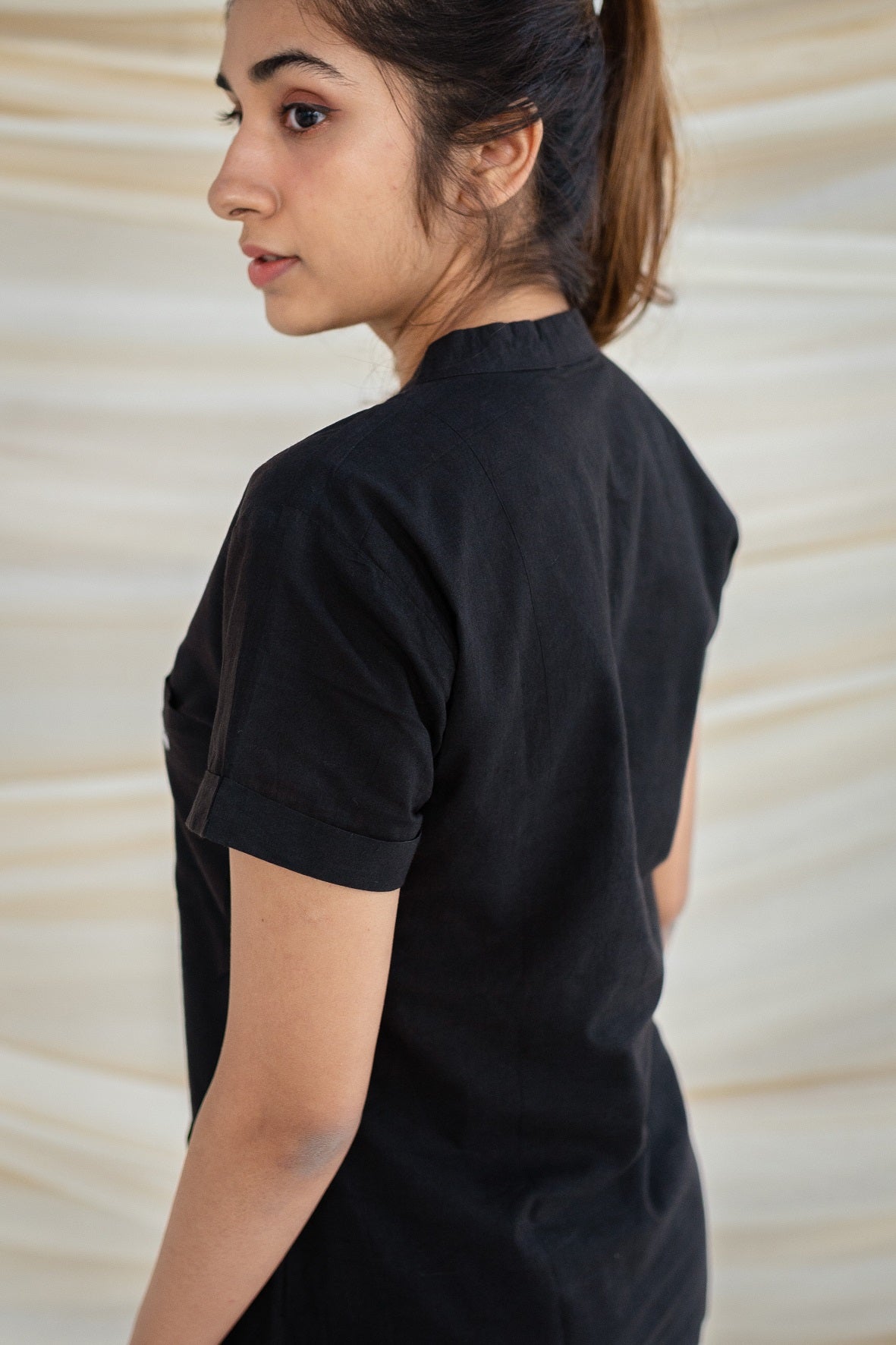 Black Mul Cotton Scrub