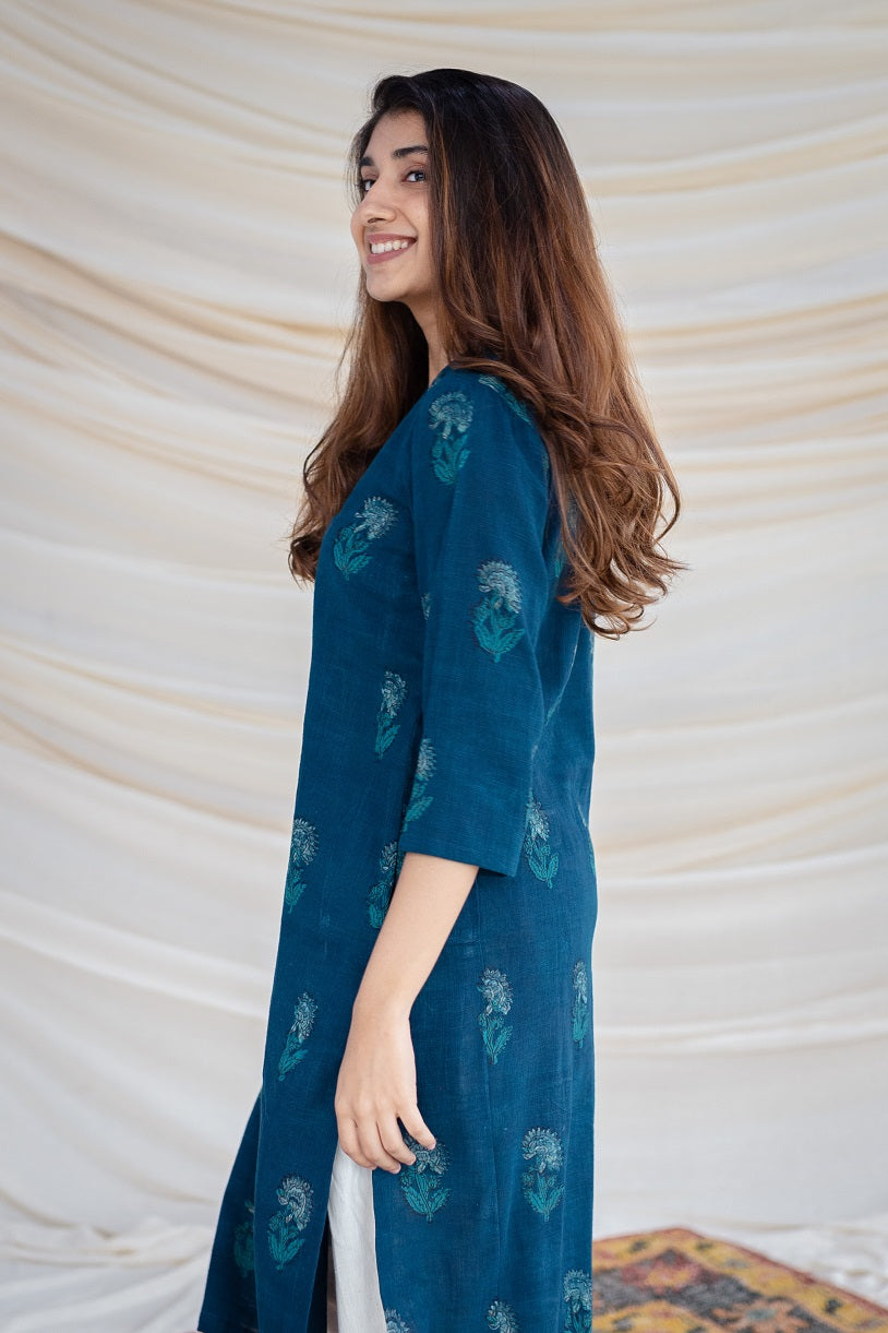 Jinal Slub Cotton Indigo Kurta