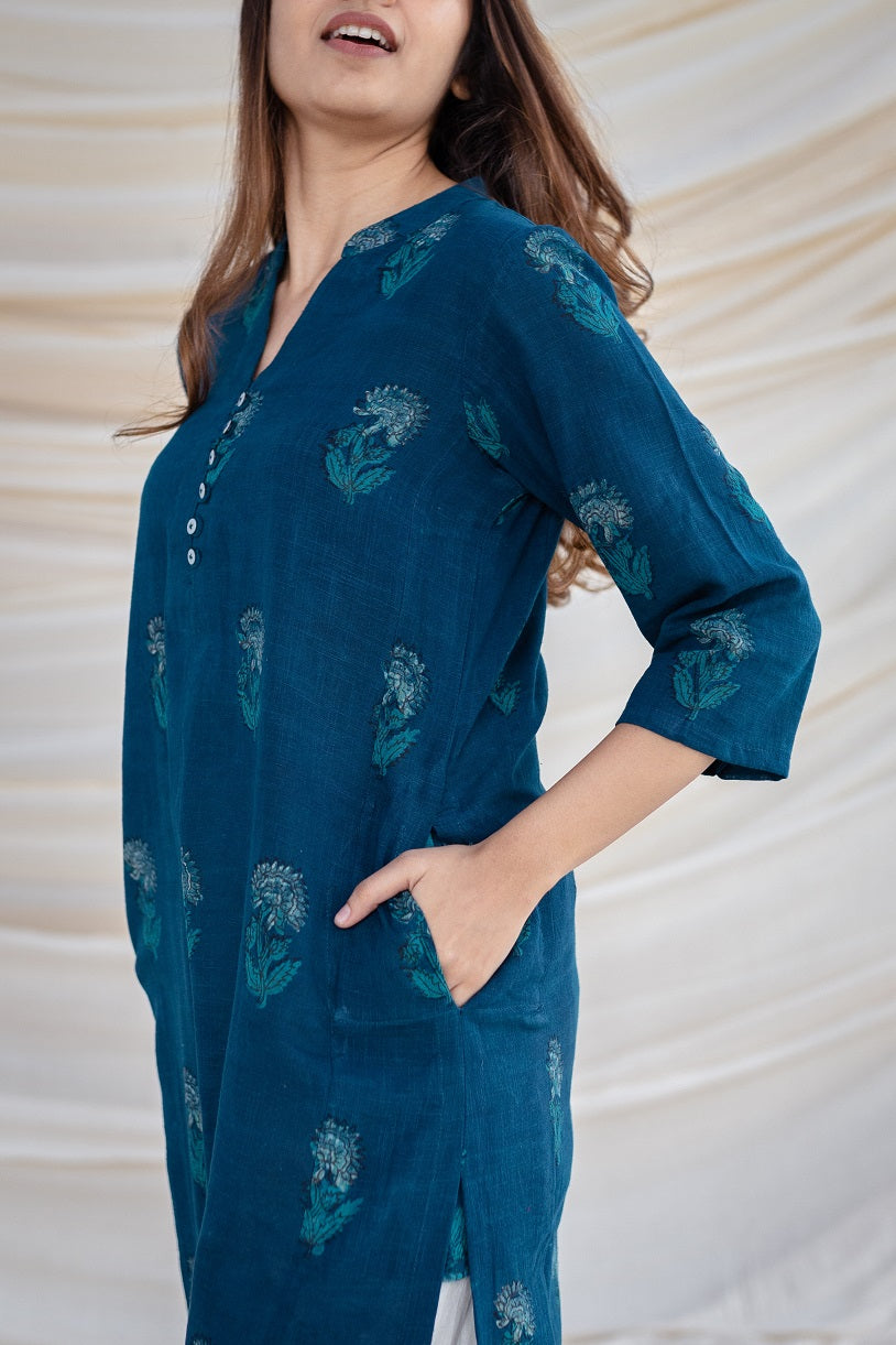 Jinal Slub Cotton Indigo Kurta