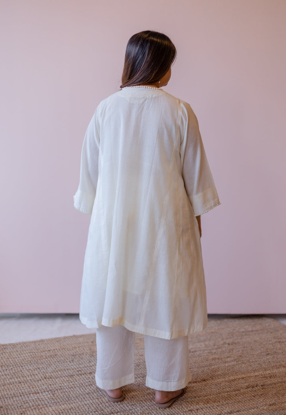 Soha Off White Solid Handloom Cotton Anti-Fit Kurta