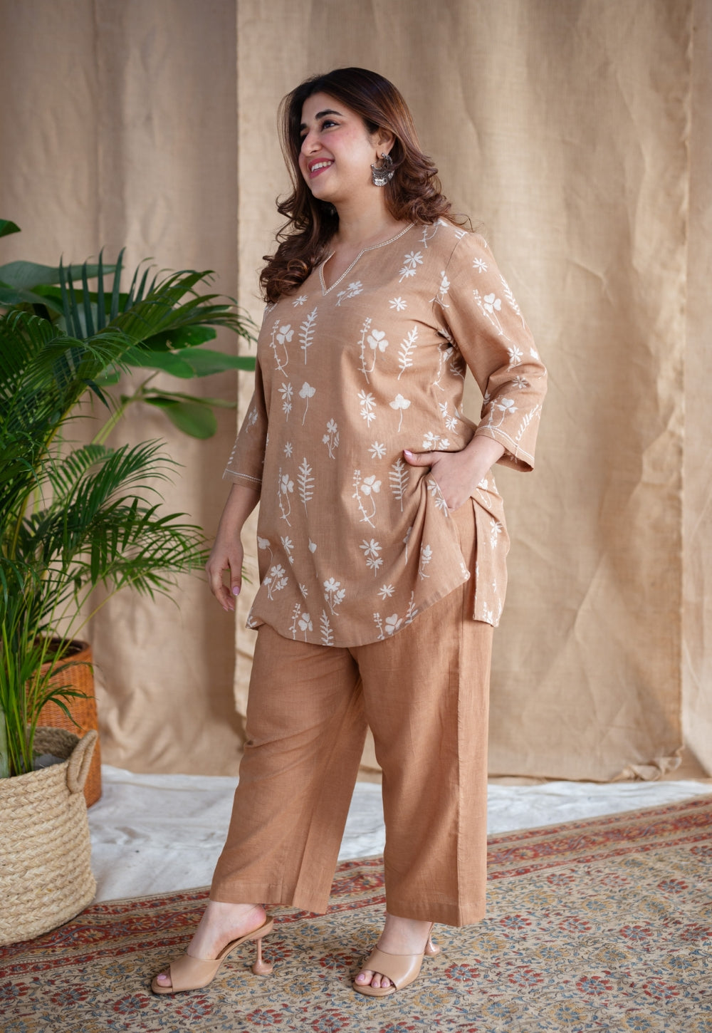 Mishel Dabu Slub Cotton Embroidered Top