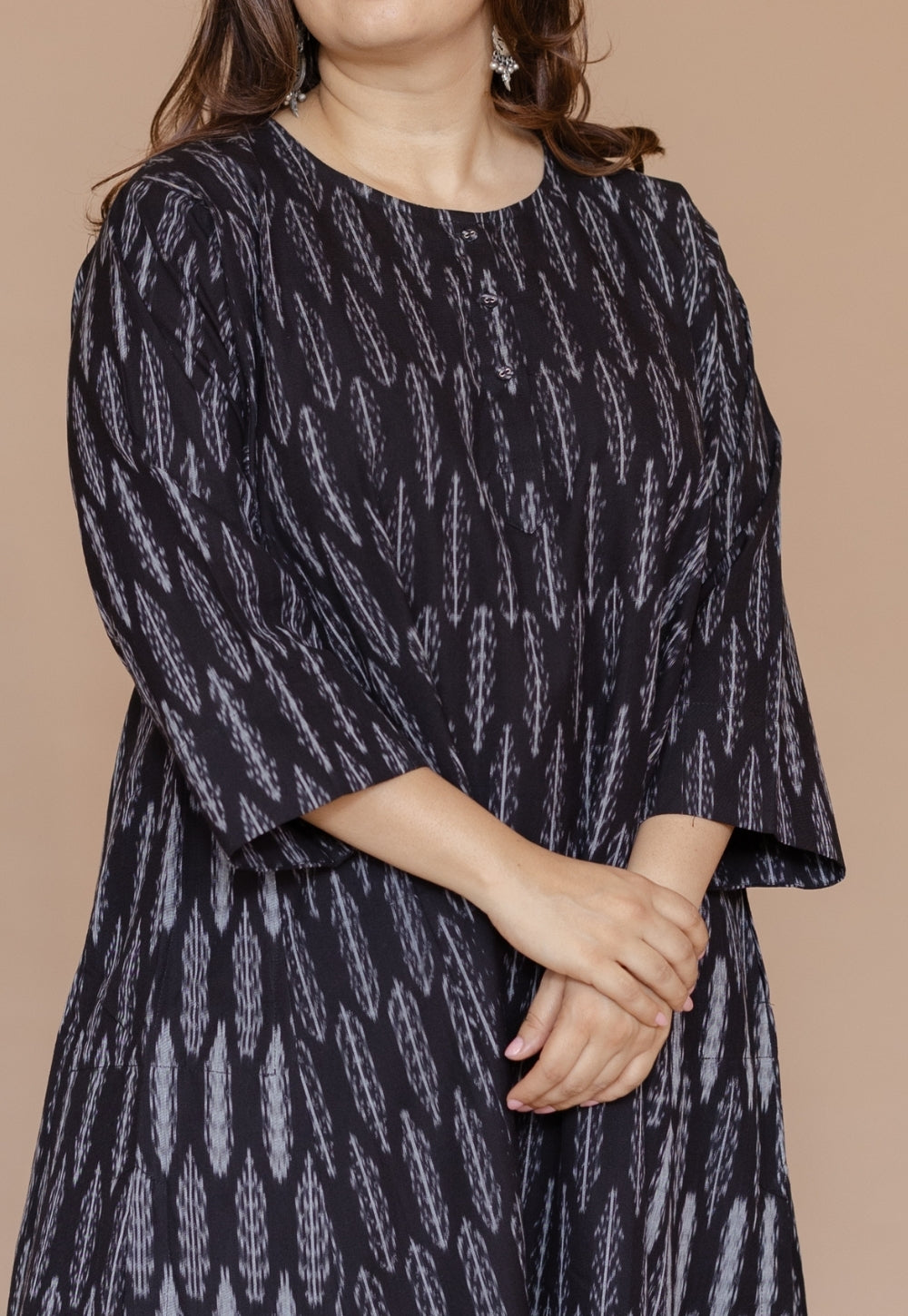 Alizah Black Handloom Ikkat Cotton Jhabbha Kali Kurta