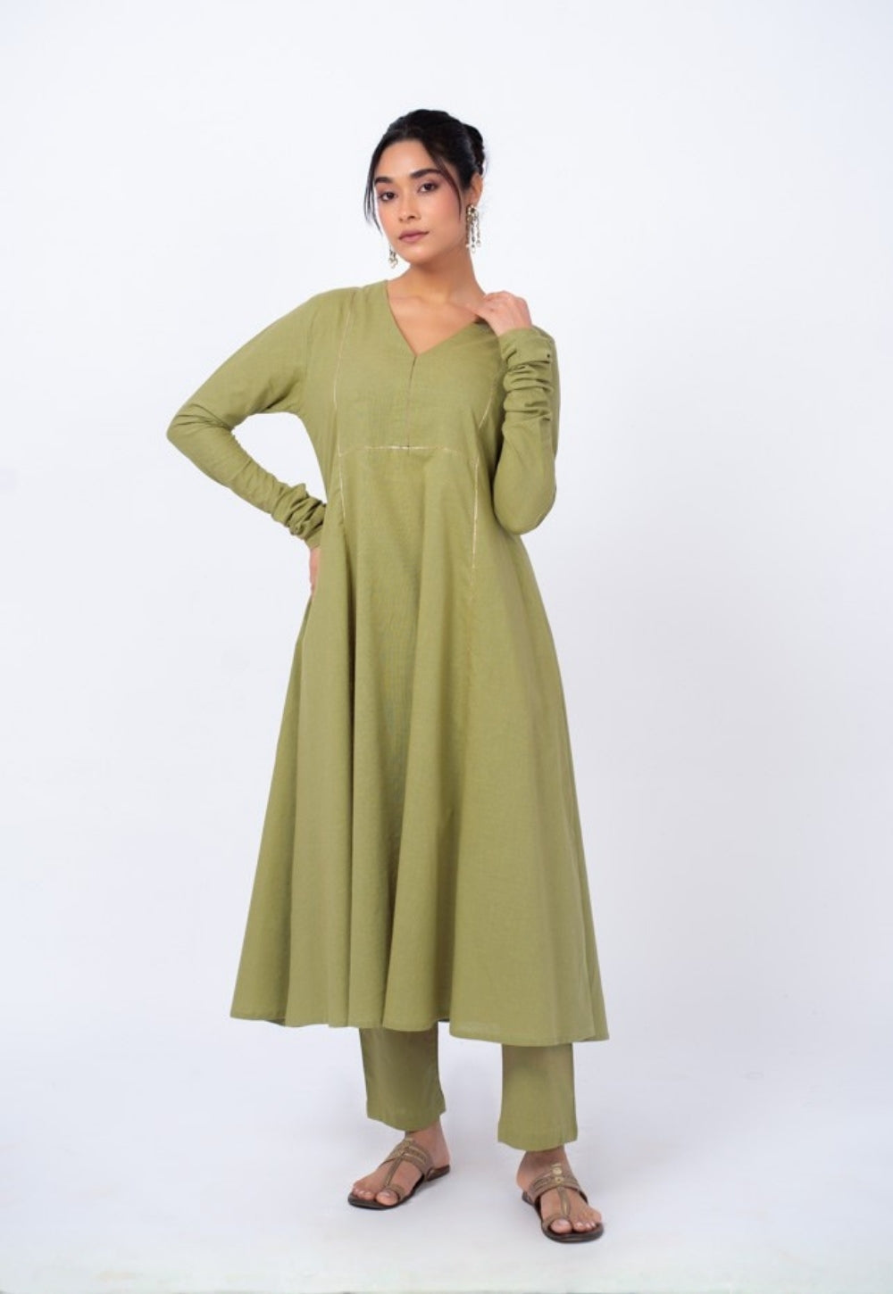 Yalini Green Solid Slub Cotton Kali Kurta Suit Set with Solid Dupatta (Set of 3)