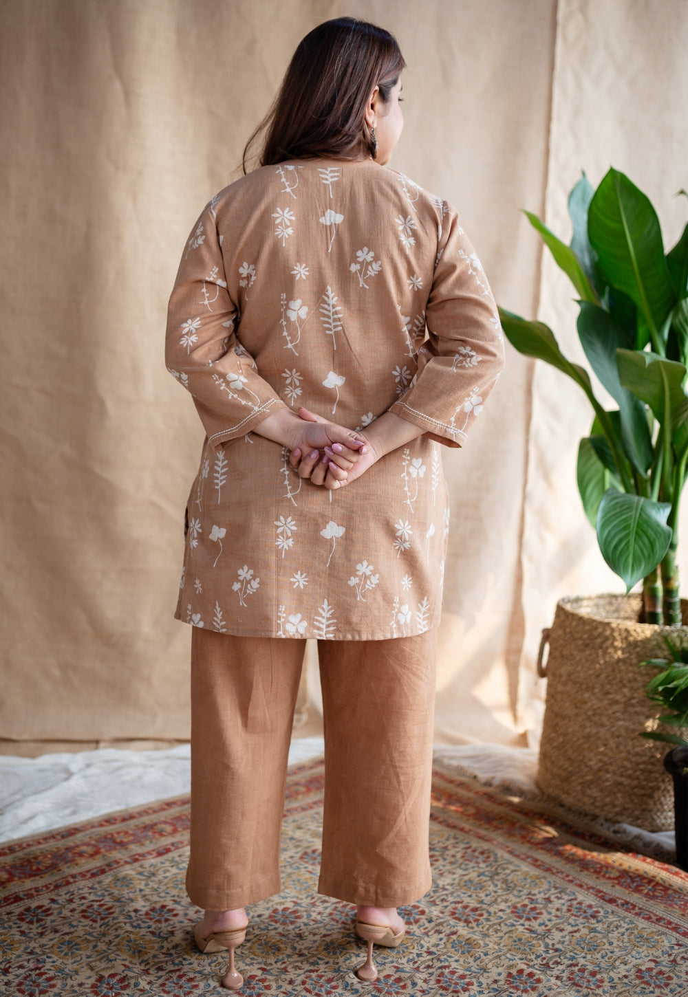 Mishel Dabu Slub Cotton Embroidered Top
