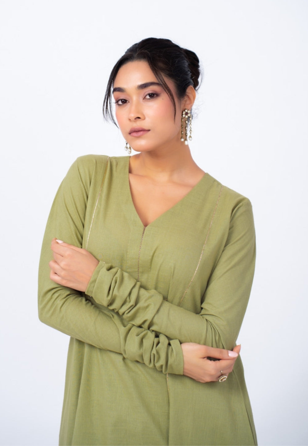Yalini Green Solid Slub Cotton Kali Kurta Suit Set with Solid Dupatta (Set of 3)