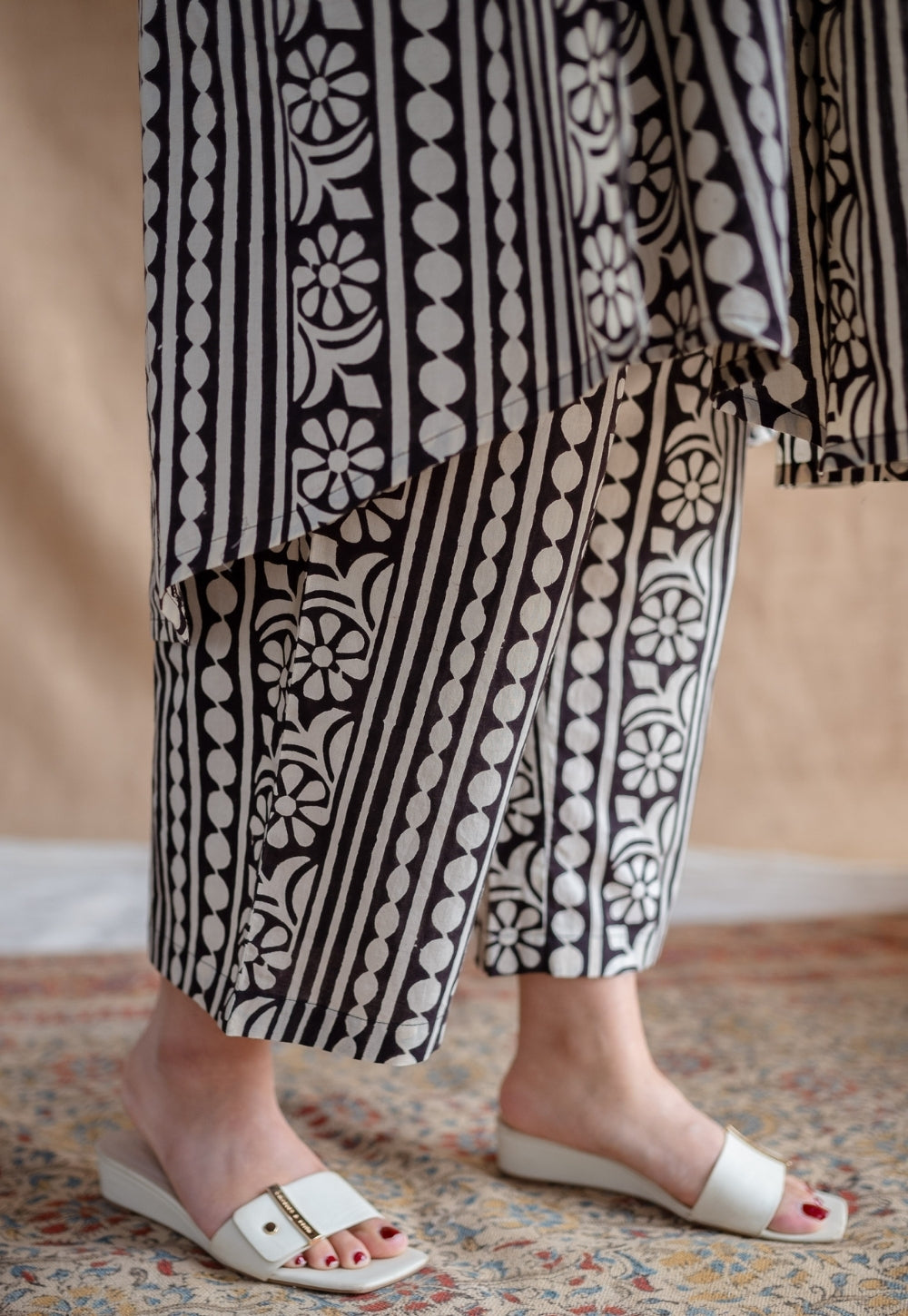 Raahi Fakira Mul Co-Ord Set