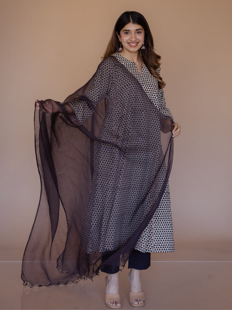 Black Solid Kota Doria Cotton Dupatta