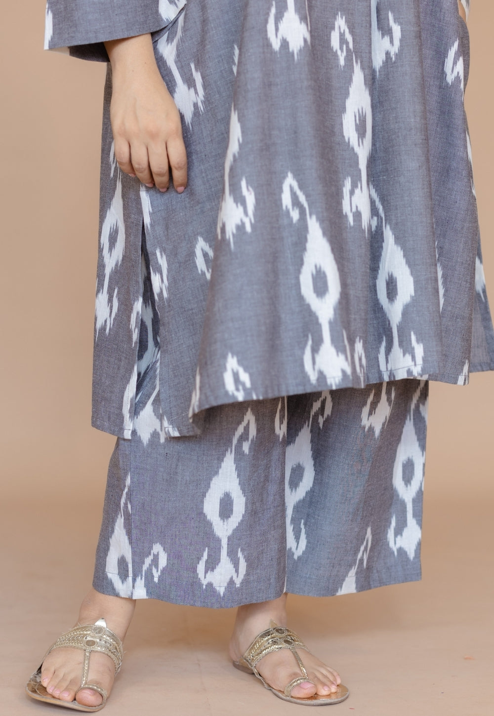 Ayaat Grey Handloom Ikkat Cotton Straight Co-Ord Set