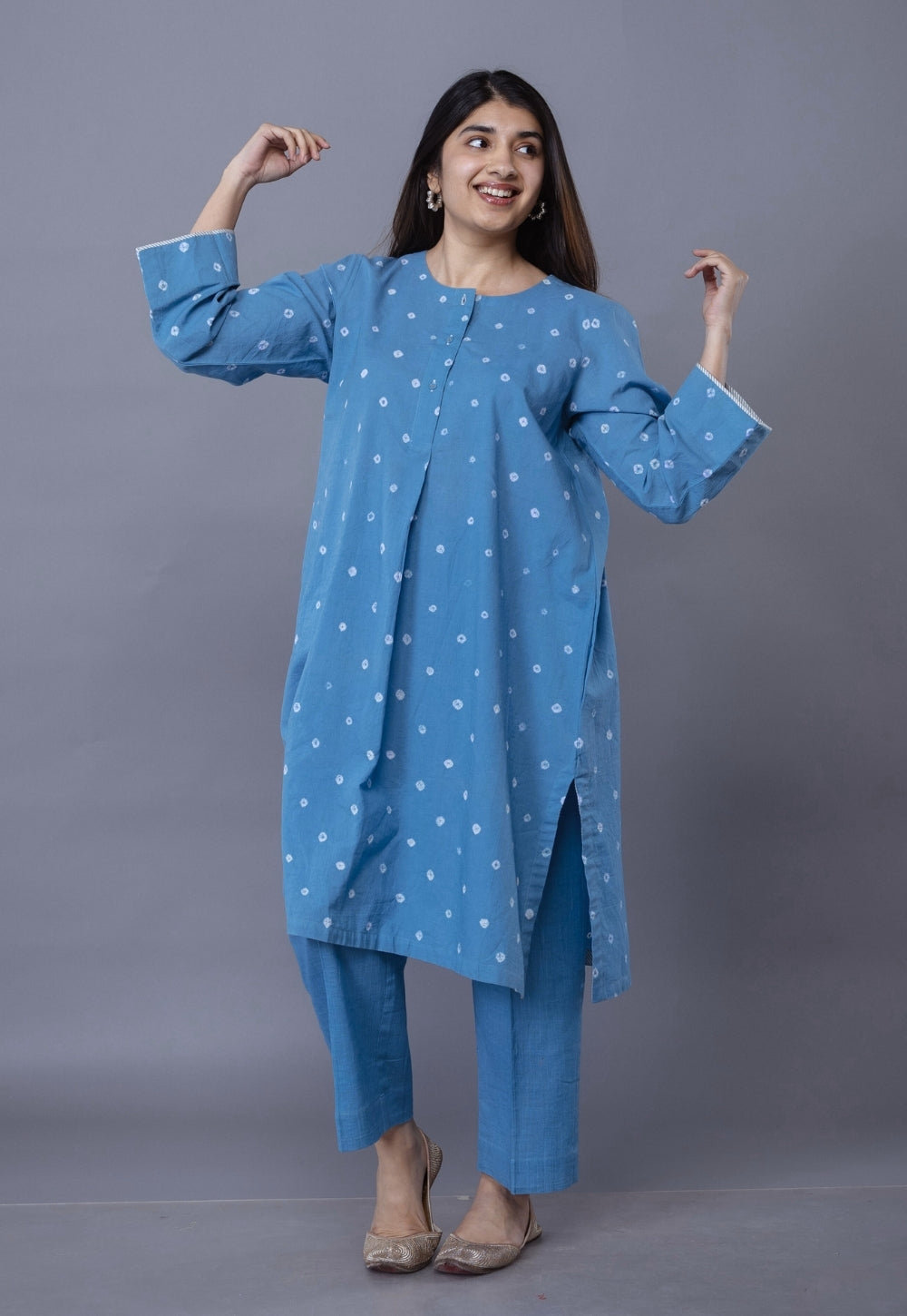 Kaaya Blue Bandhani Cotton Straight Kurta Set (Set of 2)
