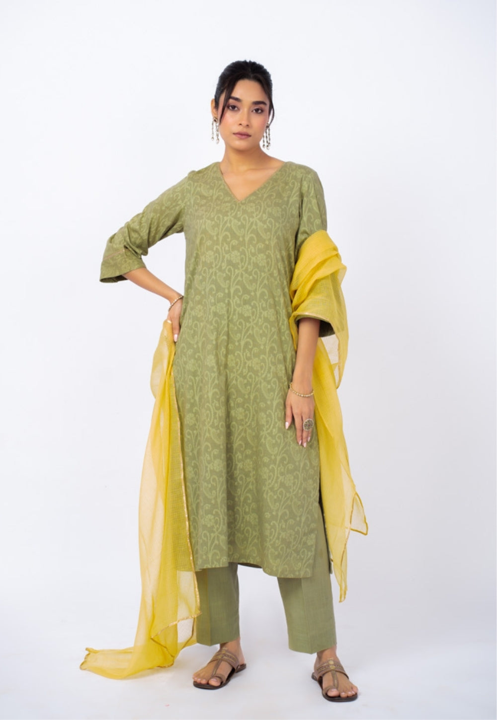 Piya Green Floral Cotton Straight Kurta Suit Set with Solid Dupatta (Set of 3)