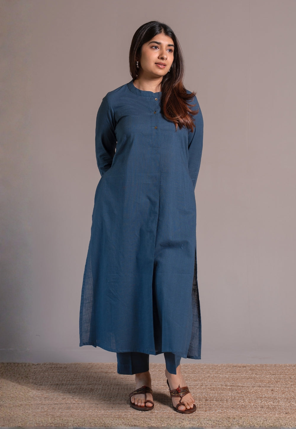 Indigo Solid Slub Cotton Straight Kurta - DyeVerse