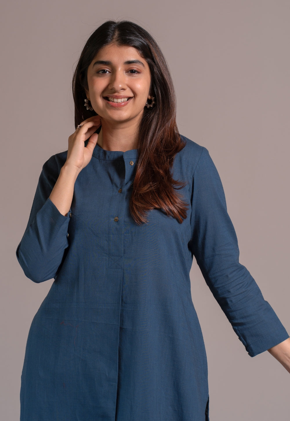 Indigo Solid Slub Cotton Straight Kurta - DyeVerse