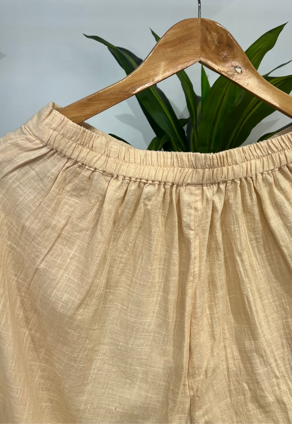 Prita Cream Solid Slub Cotton Narrow Pant
