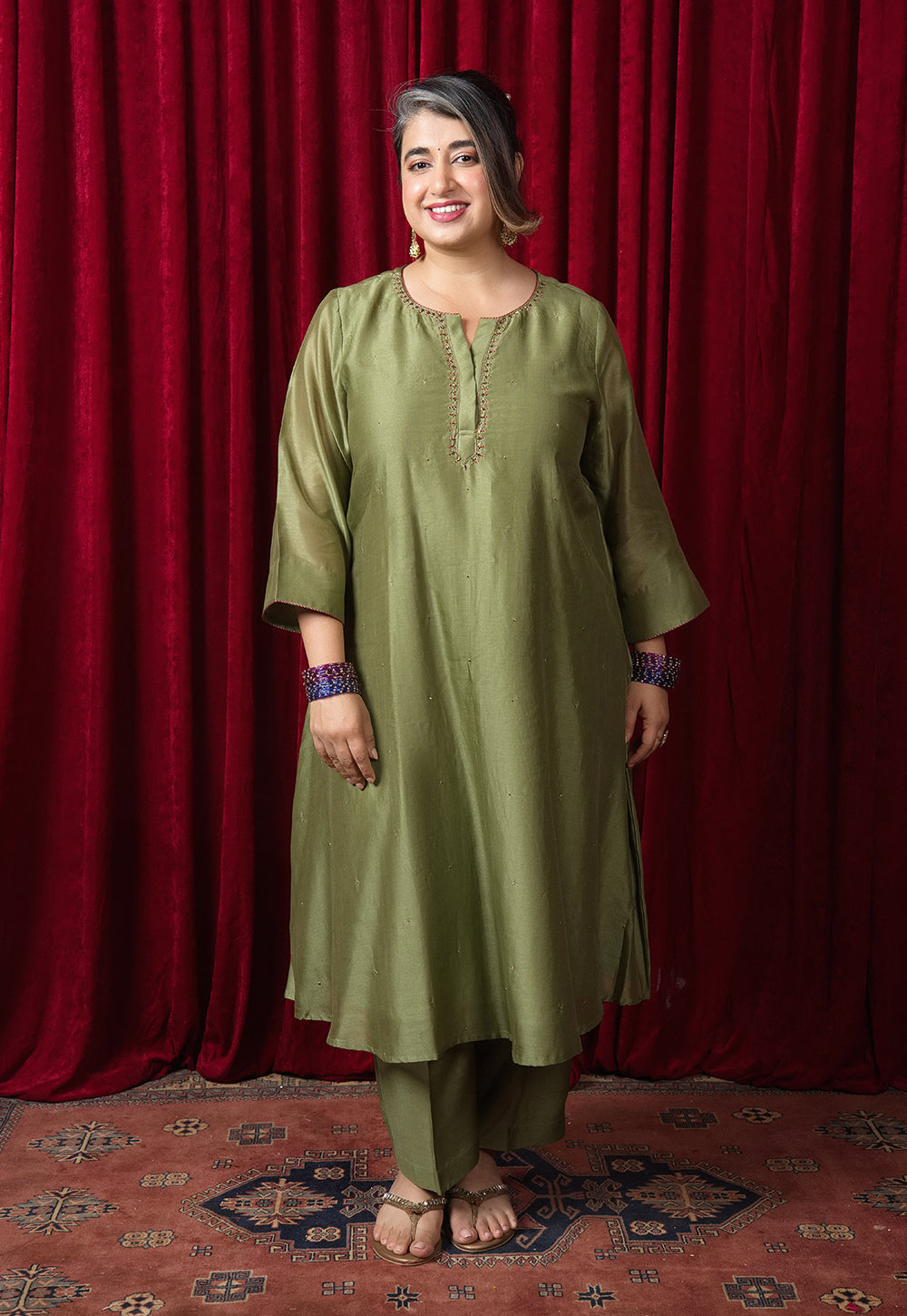 Prita Green Solid Muslin Narrow Pant