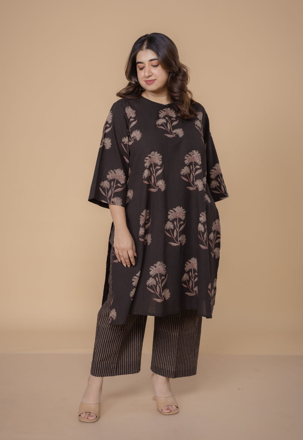 Zarina Brown Dabu Slub Cotton Straight Kurta Set (Set of 2)