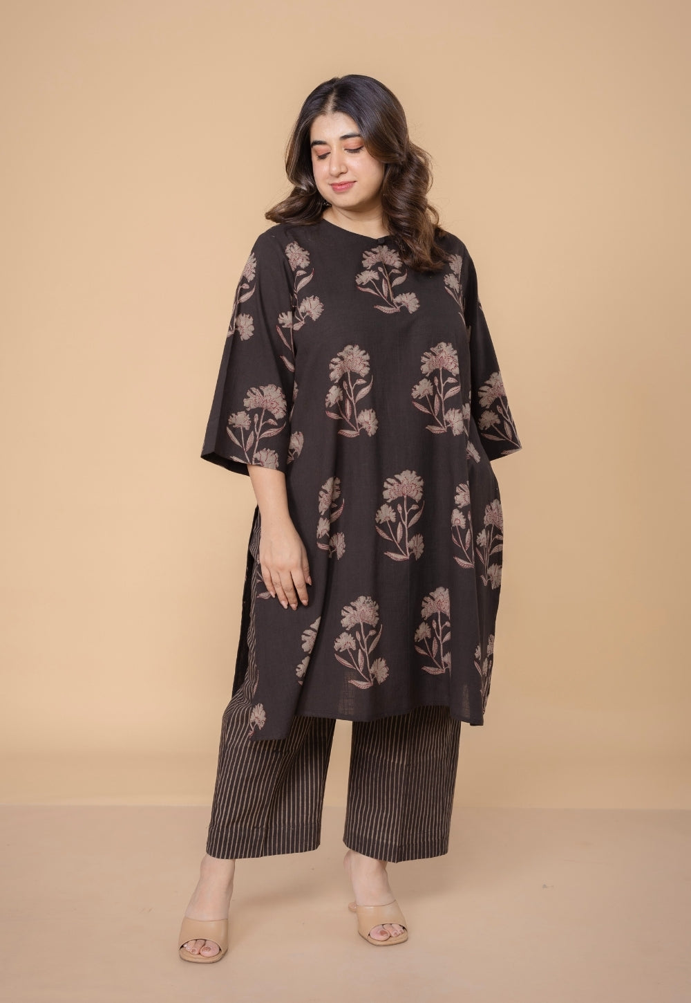 Zarina Brown Dabu Slub Cotton Straight Kurta