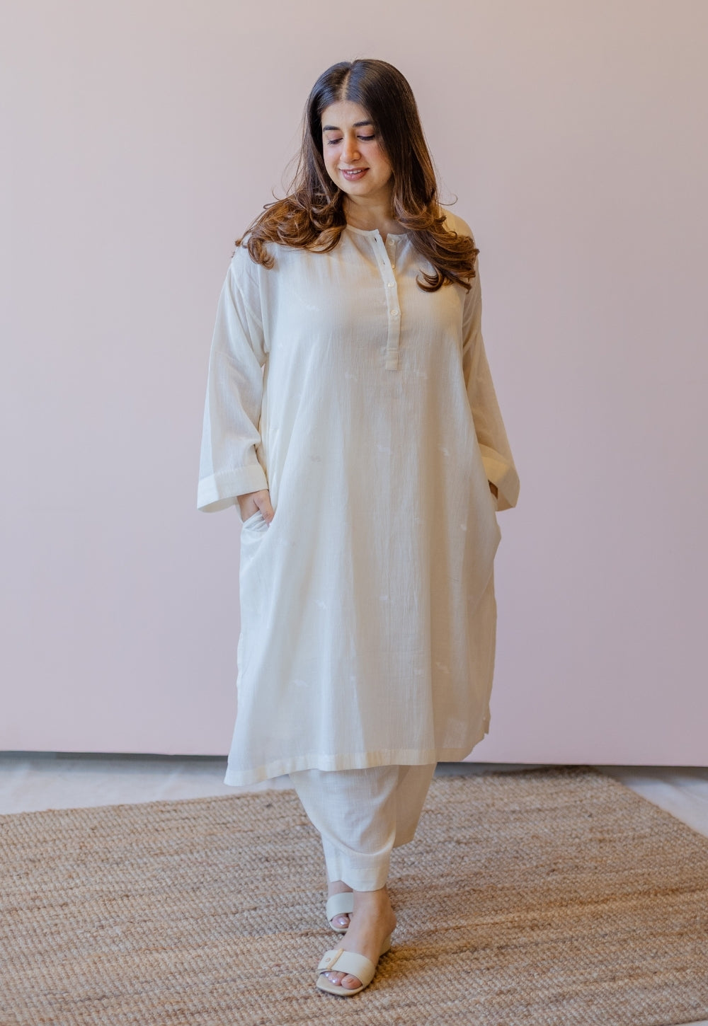Naina Off White Jamdani Handloom Cotton Anti-Fit Kurta