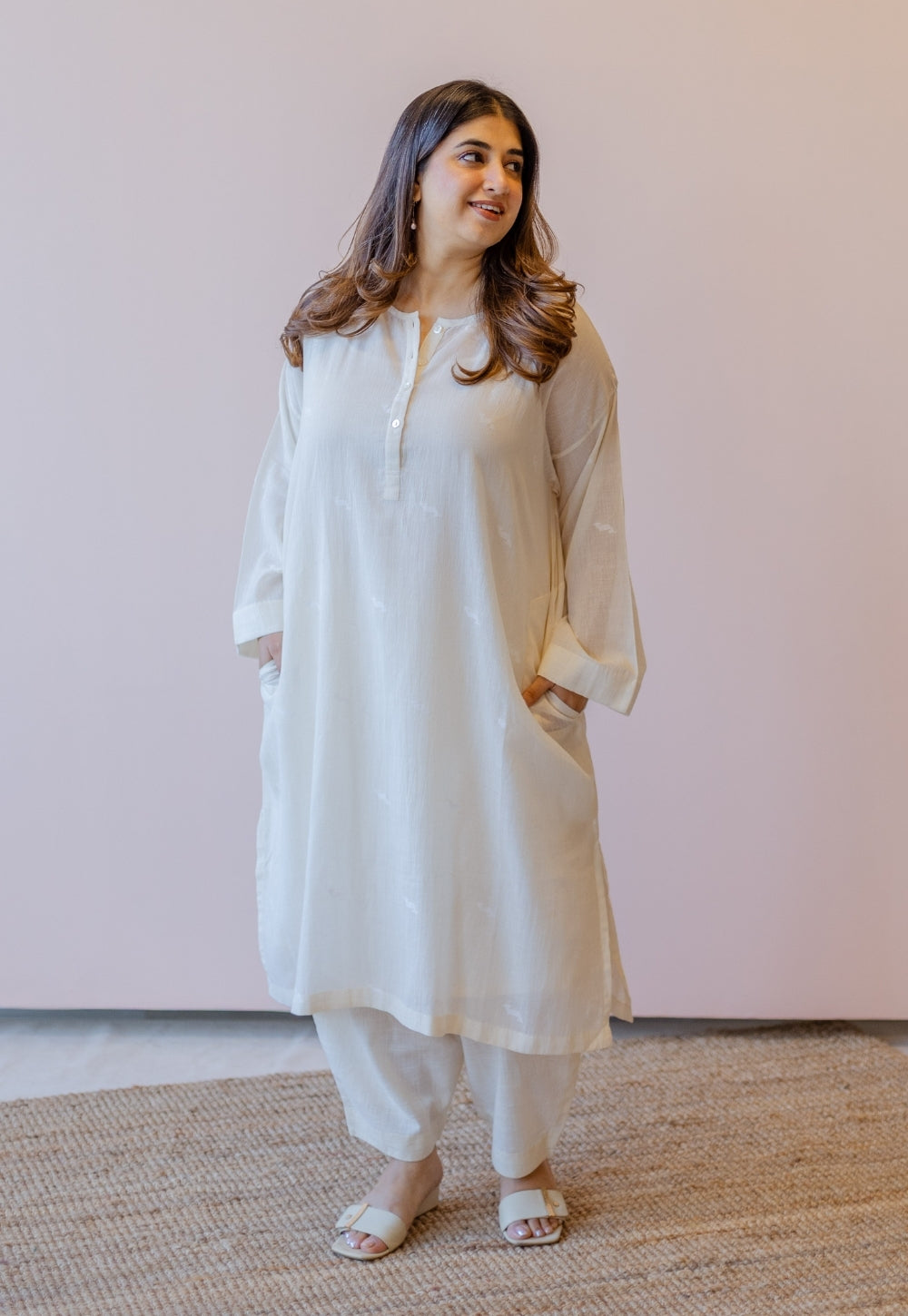 Naina Off White Jamdani Handloom Cotton Anti-Fit Kurta