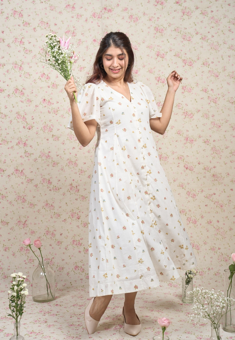Sophia White Sangnaeri Mul Cotton A Line Dress