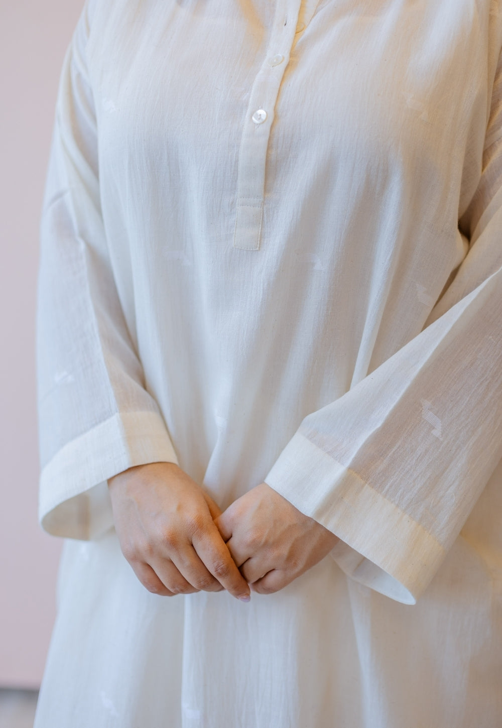 Naina Off White Jamdani Handloom Cotton Anti-Fit Kurta