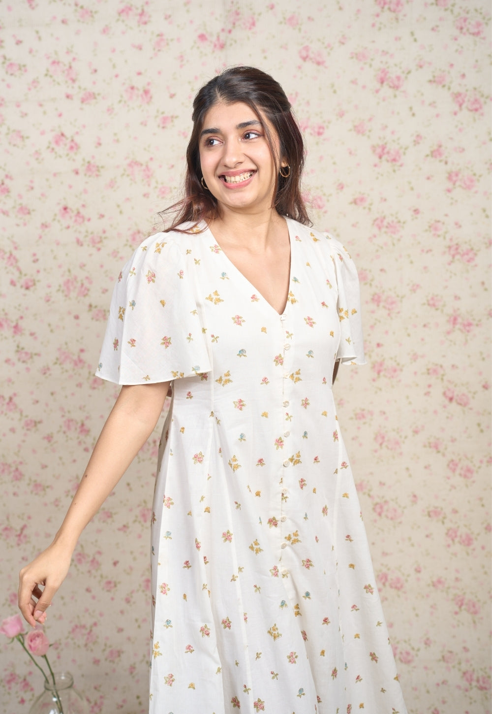 Sophia White Sangnaeri Mul Cotton A Line Dress
