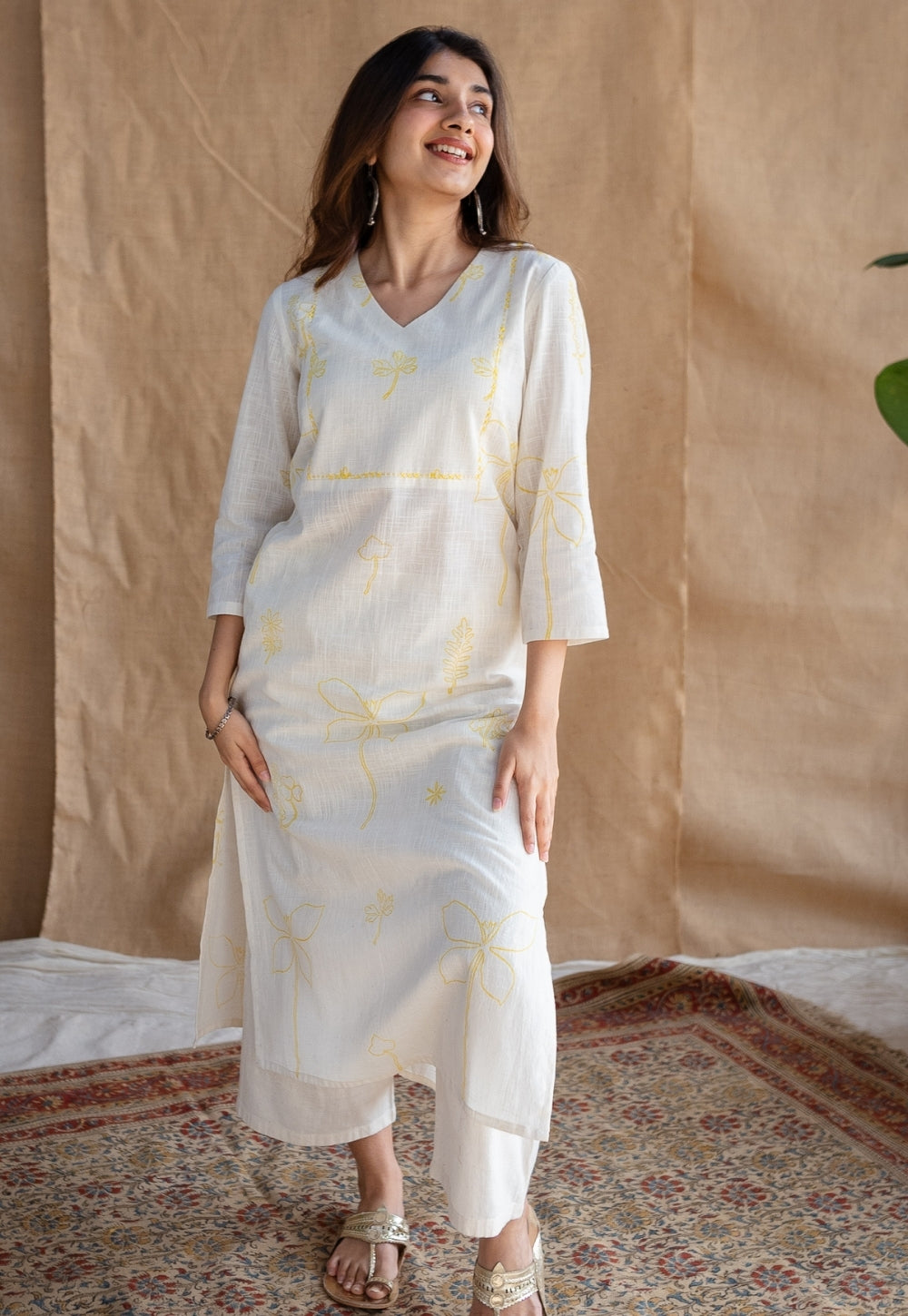 Seira Dabu Slub Cotton Hand Embroidered Kurta