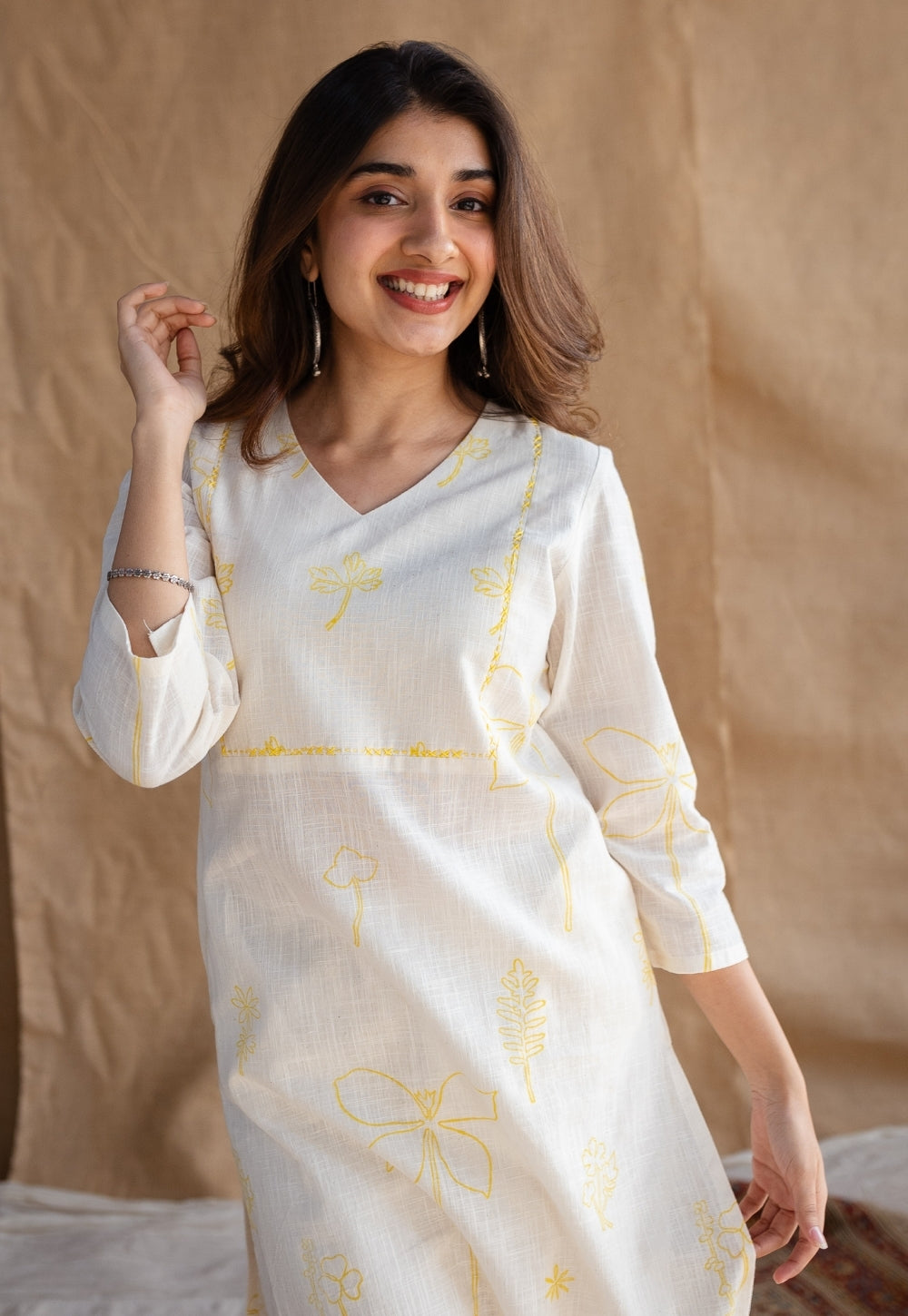 Seira Dabu Slub Cotton Hand Embroidered Kurta
