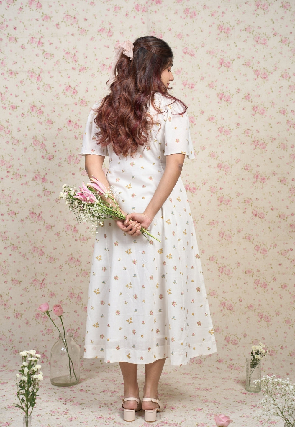 Sophia White Sangnaeri Mul Cotton A Line Dress