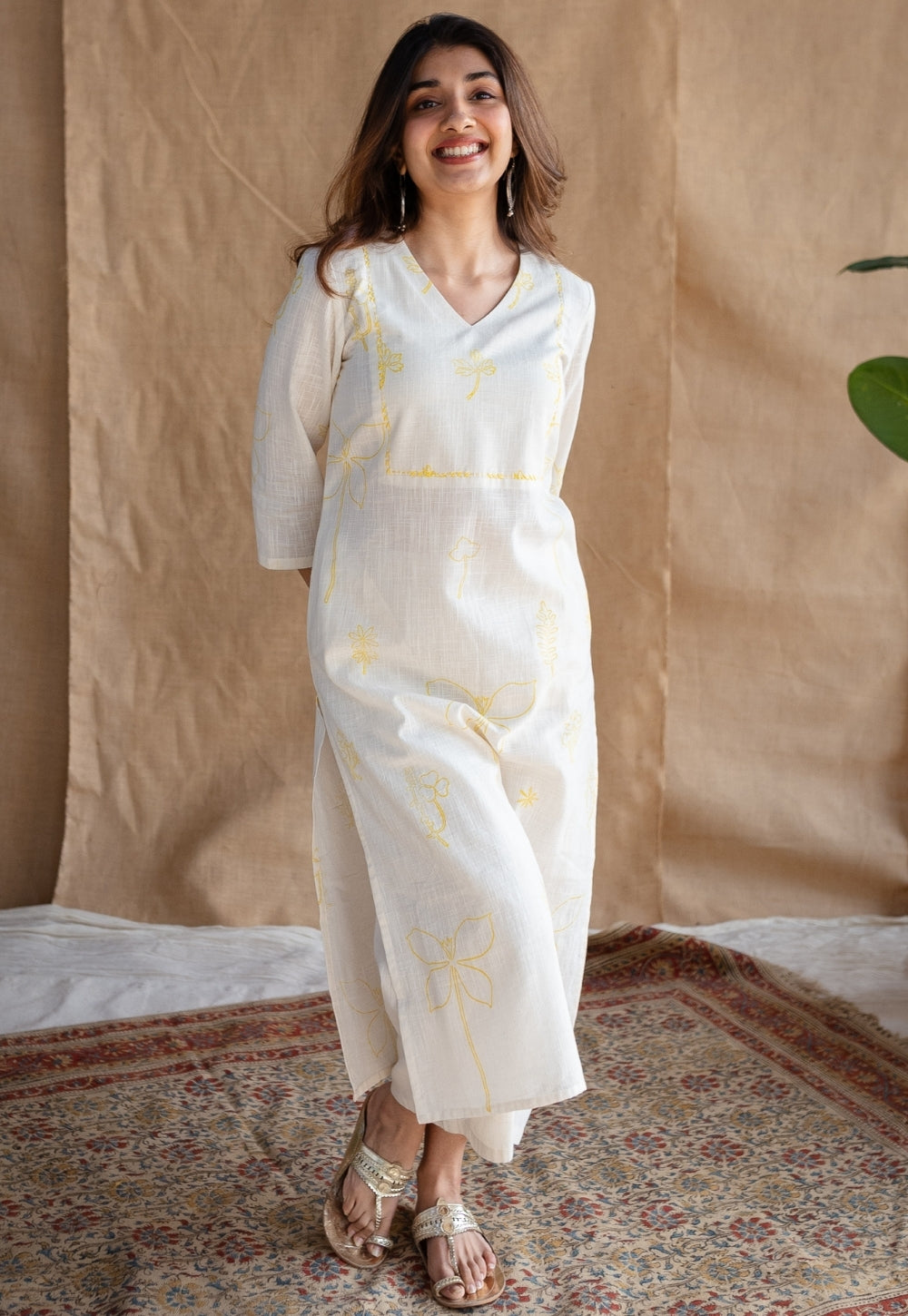 Seira Dabu Slub Cotton Hand Embroidered Kurta