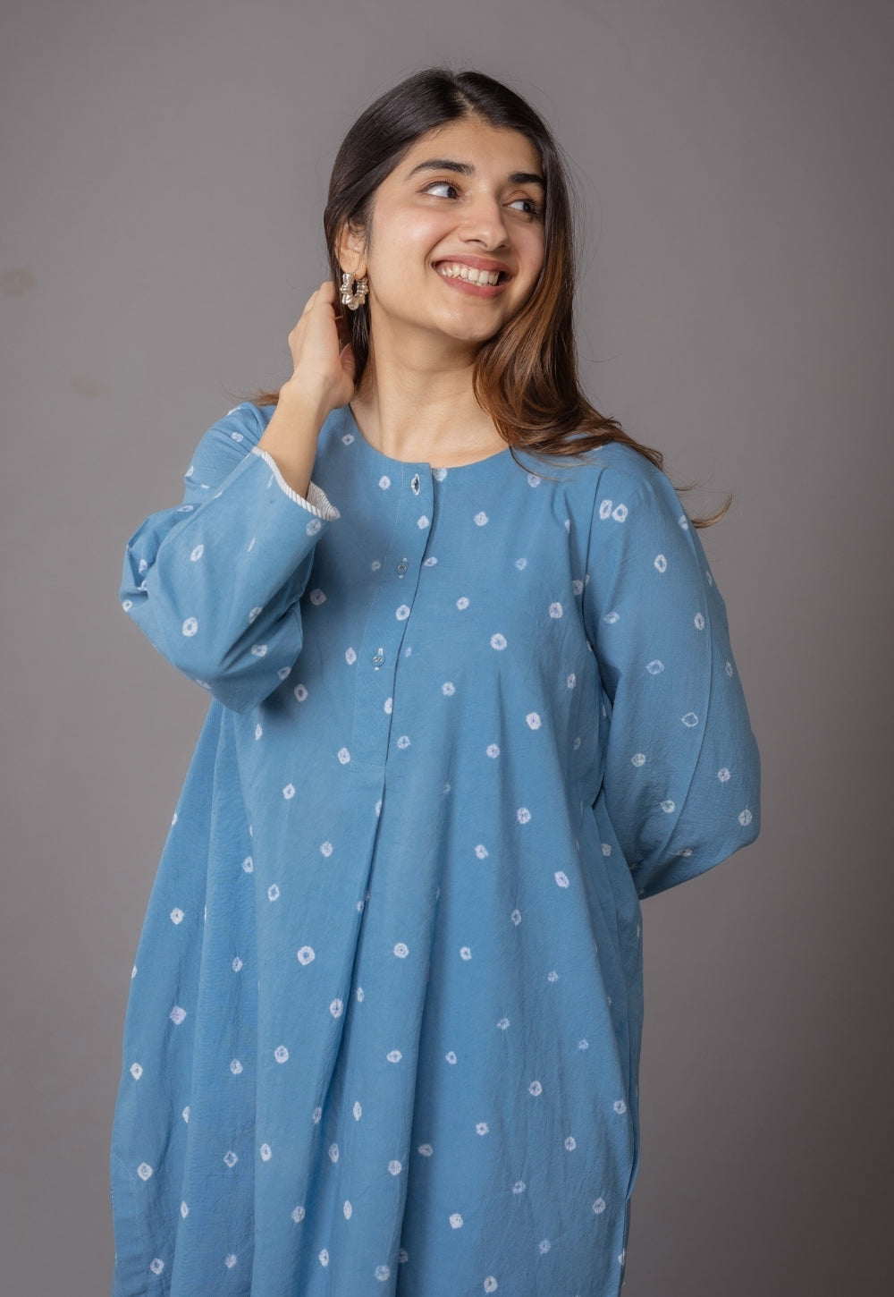 Kaaya Blue Bandhani Cotton Straight Kurta Set (Set of 2)