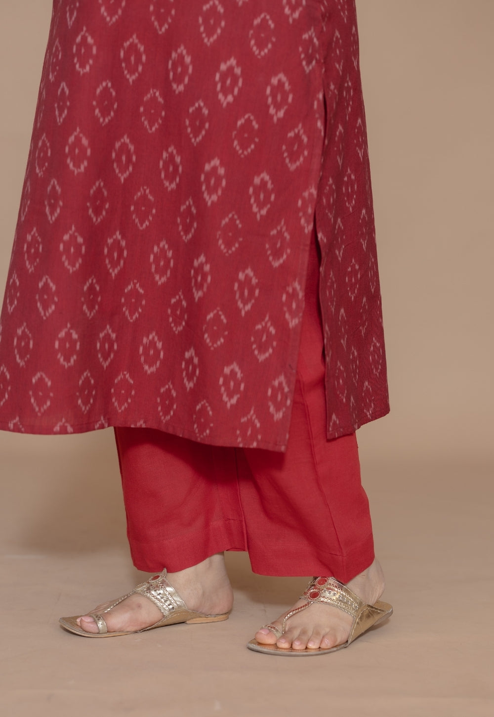 Yashi Red Solid Cotton Flex Straight Pant