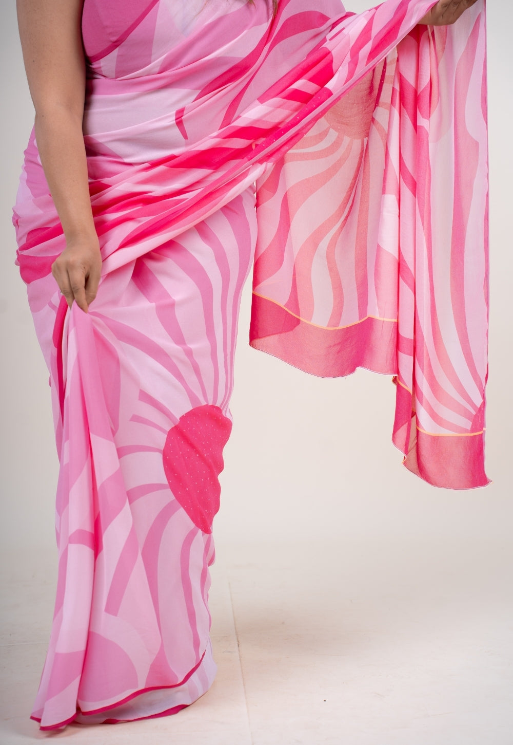 Vinisha Flamingo Pink Georgette Printed Saree