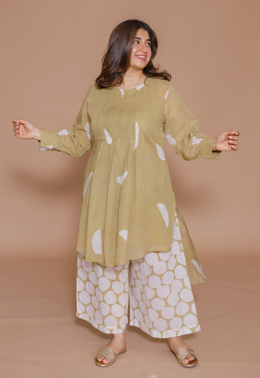 Yusra Green Batik MulMul Straight Kurta
