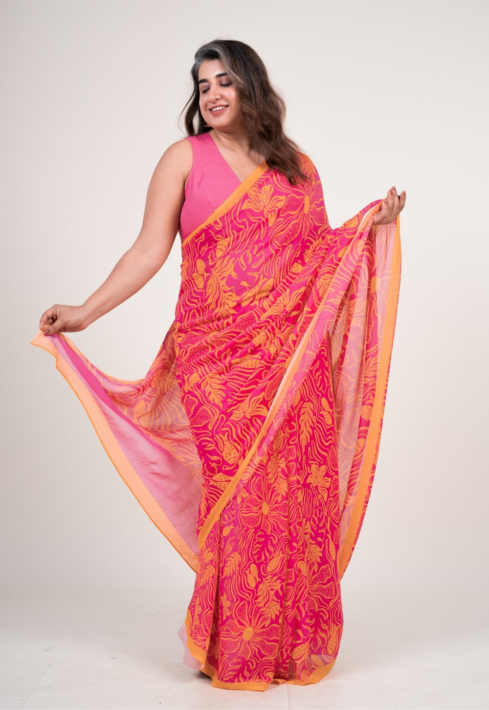 Pihu Hot pink Georgette Printed Saree