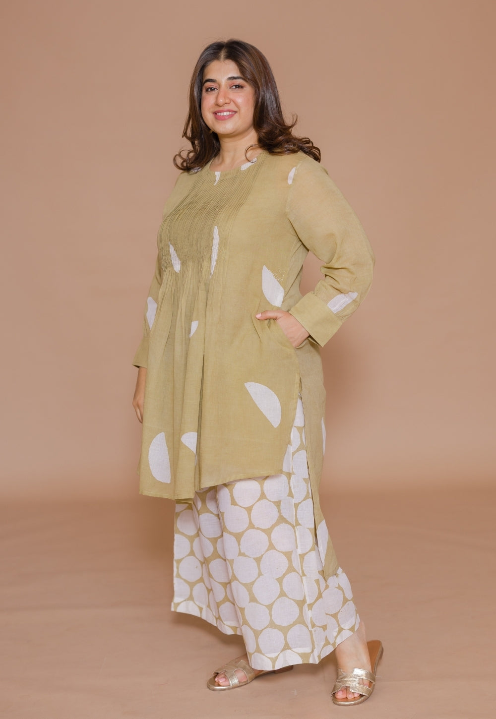 Yusra Green Batik MulMul Straight Kurta Set (Set of 2)