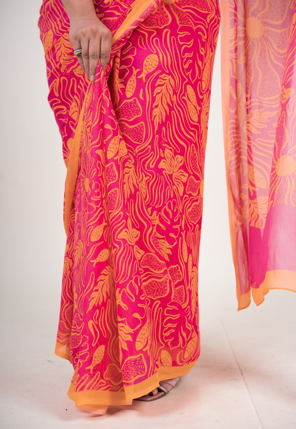 Pihu Hot pink Georgette Printed Saree