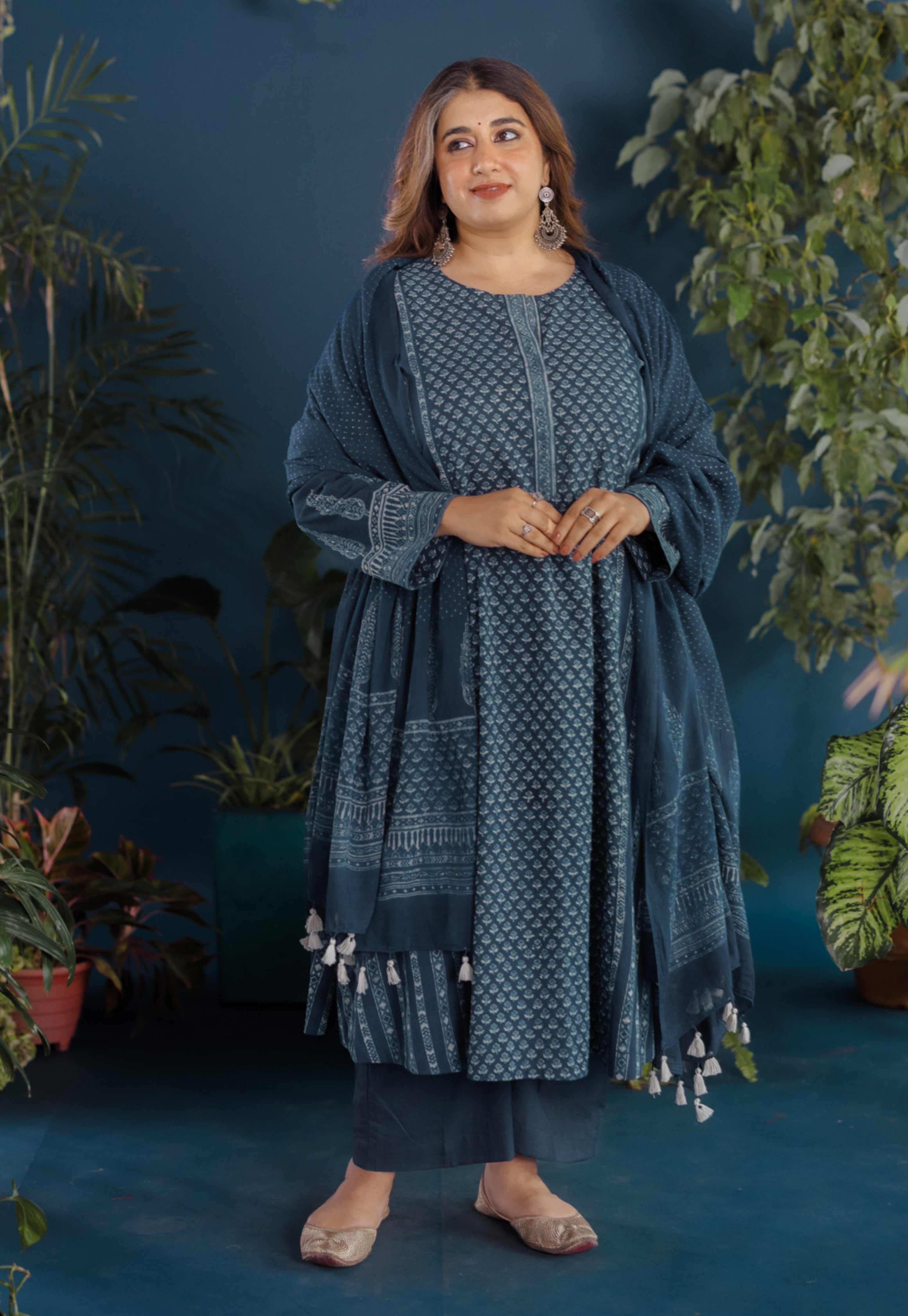 Blue Butta Ajrakh Mul Cotton Dupatta