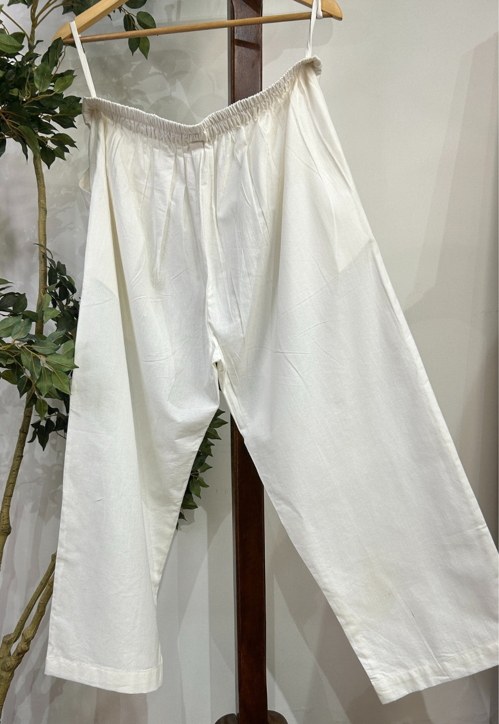 Yashi Off White Solid Cotton Straight Pant