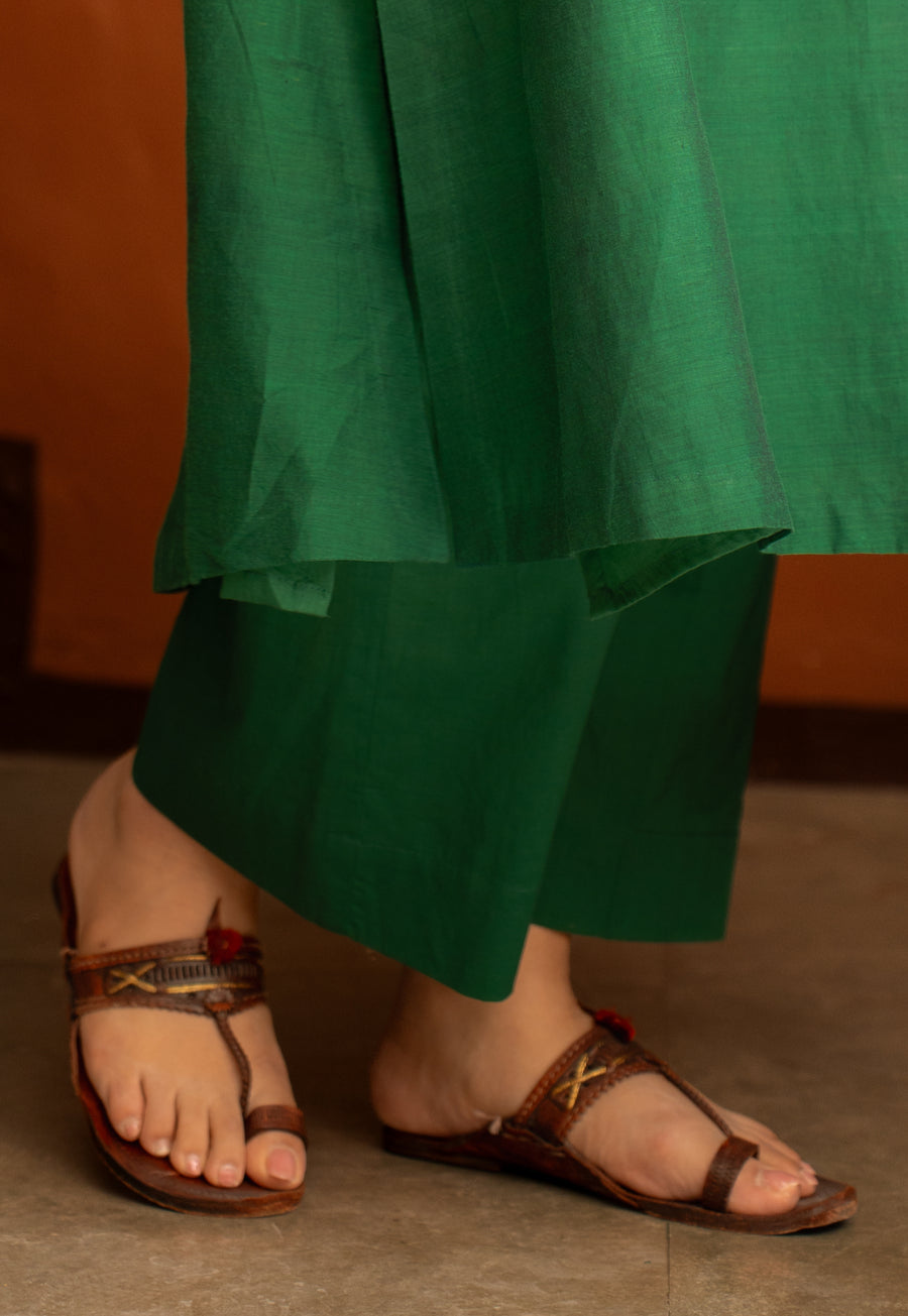 Yashi Green Solid  Cotton Flex Straight Pant