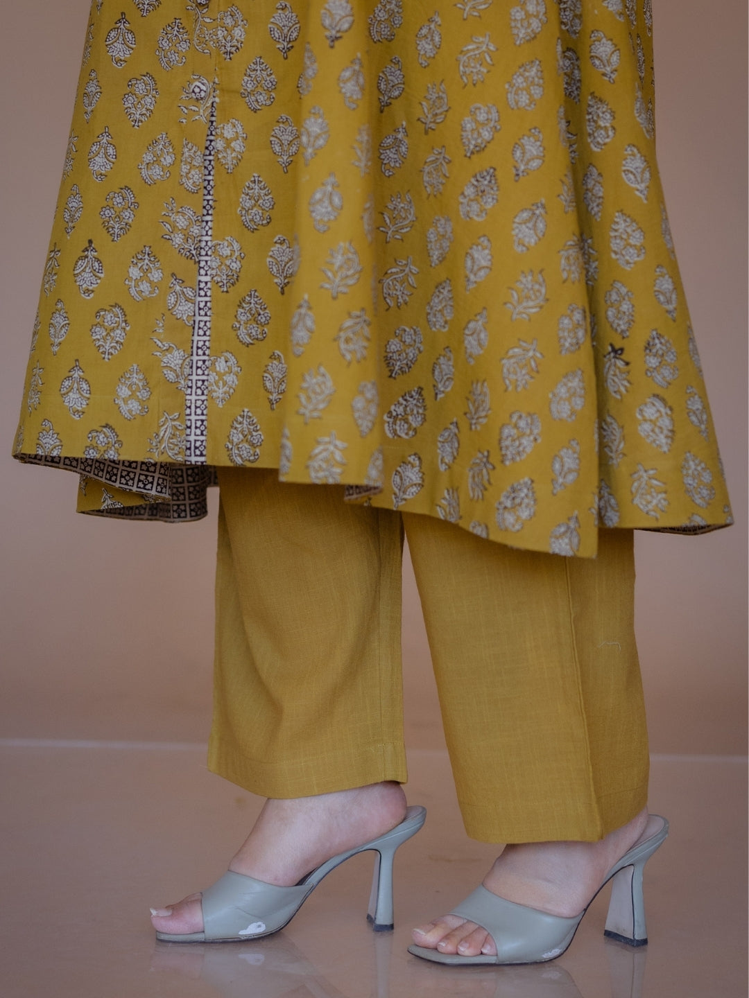 Malika Yellow Bagru Cotton Kali Kurta Set (Set of 2)
