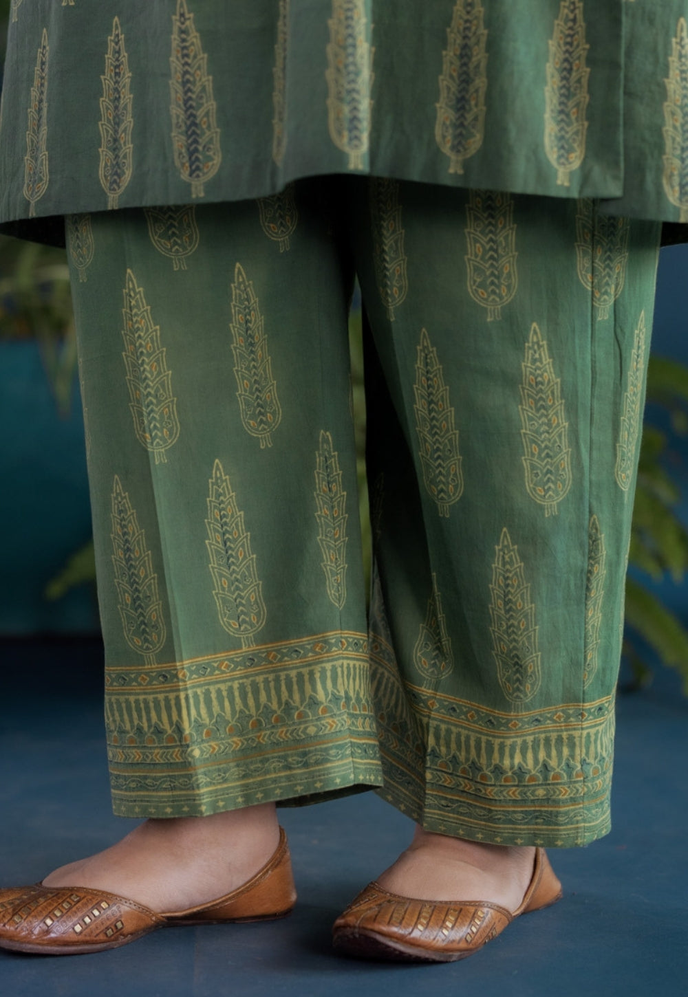 Yashi Green Butta Ajrakh Cotton Straight Pant