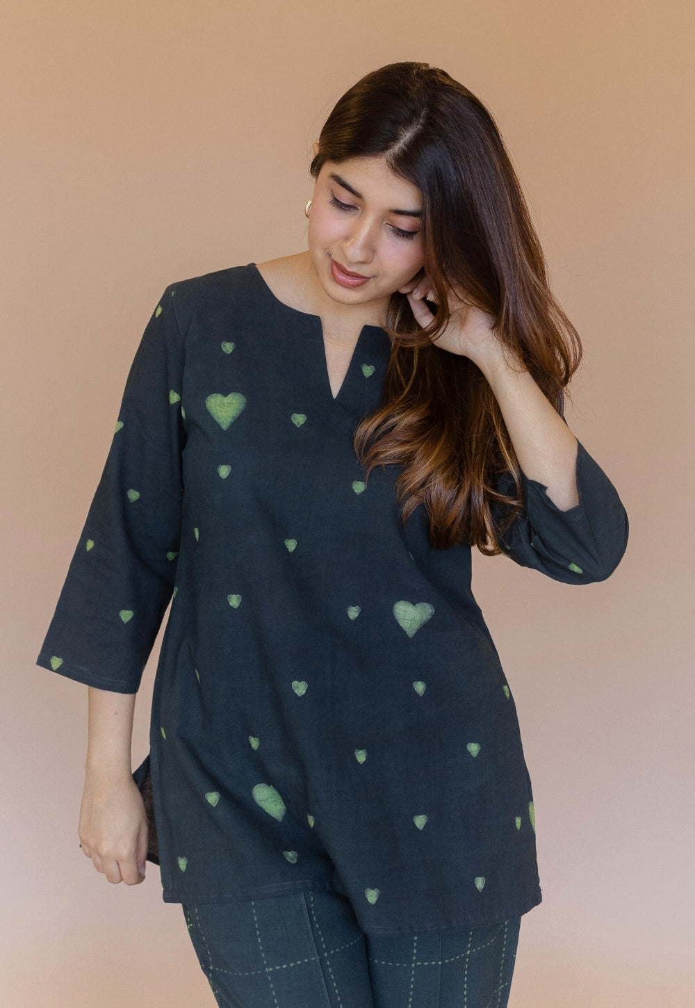 Navya Green Dabu Cotton Straight Short Top